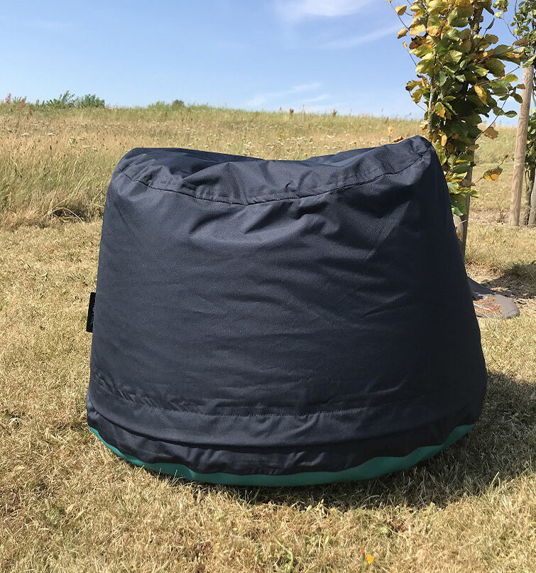 SenSit Nature - Puff on grass.